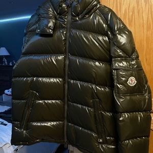 MONCLER GREEN PUFFER